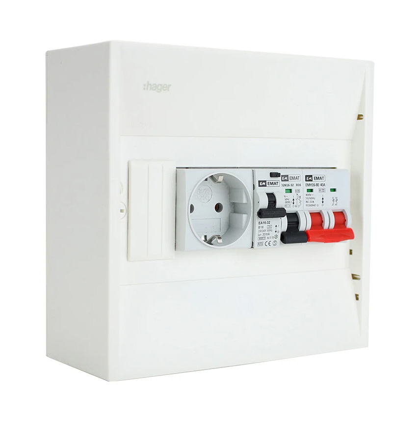 EMAT PV-verdeler B16 groep met B16 alamat en hoofdschakelaar